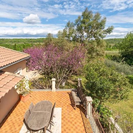 Villa Spacieuse A Vezenobres Avec Piscine Privee Екстер'єр фото